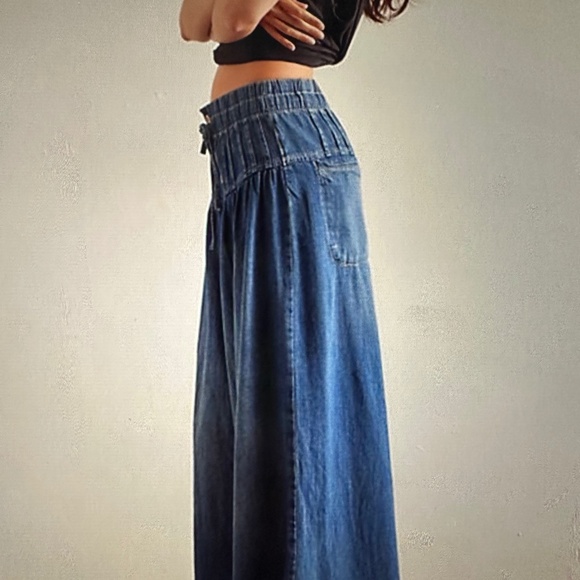 We The Free Forget Me knot pull on denim. - Picture 1 of 8